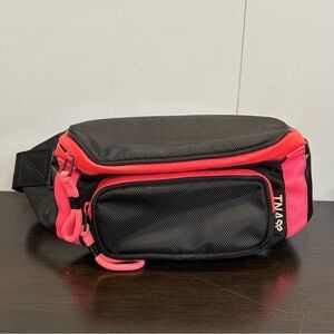 Aritzia TNA Nylon Belt Bag Fanny Pack Black Neon Pink